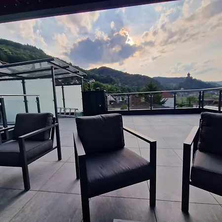 Lenz Apartment *